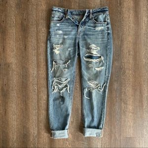 American Eagle distressed high waist tomgirl jeans